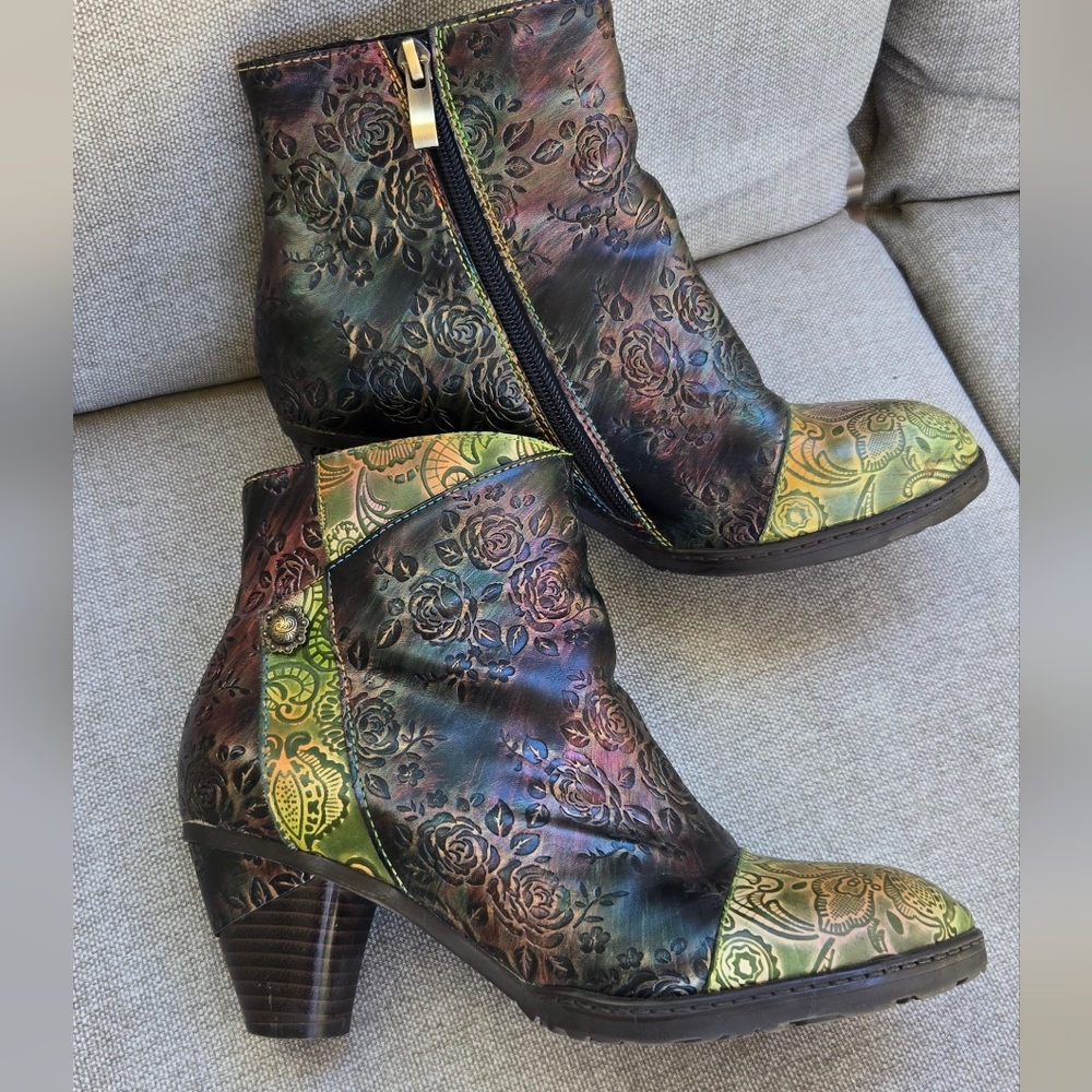 L'artiste Spring Step Floral Metallic Booties